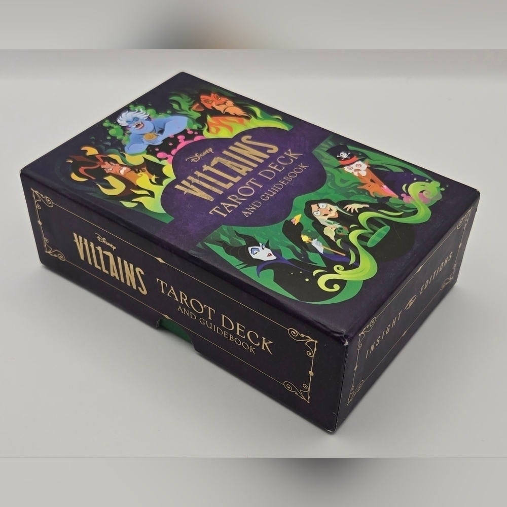 Disney Villains Tarot Card Deck with Guidebook | Insight Editions - Picture 5 of 13